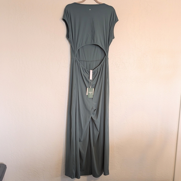 NWT Halara Short Sleeve Wide Leg Cool Touch Jumpsuit with Pockets Easy Peezy - Picture 3 of 12